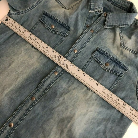 Chouyatou Men's Essential Button Down Long Sleeve - Picture 3 of 6